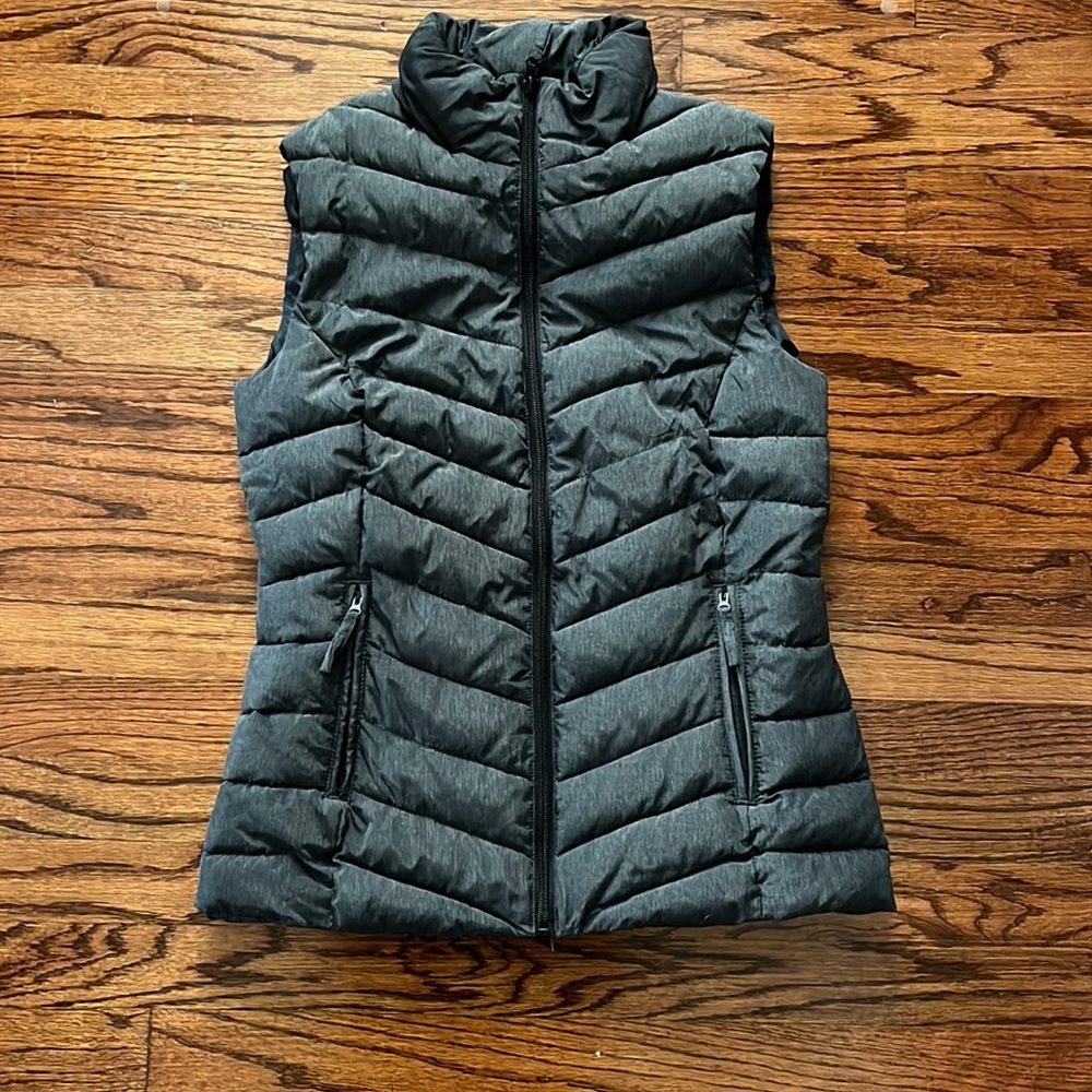 Mountain warehouse vest. Size 4.